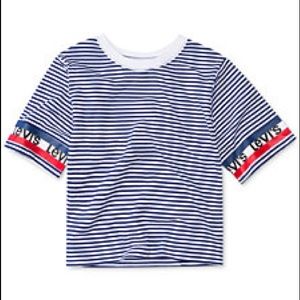 Killer cute ❤️ Levi’s red white & blue crop top!